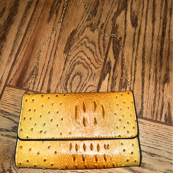 Boutique purse, measures approx. 6”x5”, NWOT - Picture 1 of 2